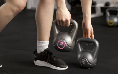 SESIÓN CON PESAS RUSAS (KETTLEBELL)